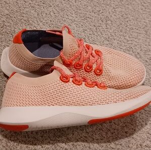 Allbirds Tree Dasher Flame running shoes Womens Size 9.5